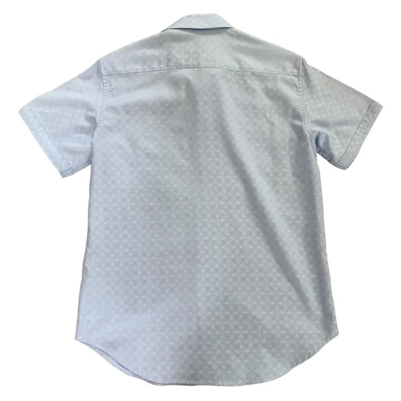 Robert Graham Light Blue Short Sleeve Button Down Shirt Excellent Condition - Picture 9 of 9